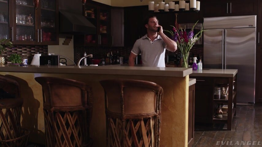 Adira Allure: Psychotic Anal & Squirt!