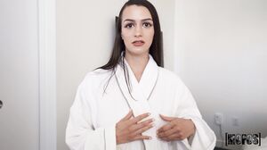 LetsPostIt - Summer Renee - We Want A Late Check Out