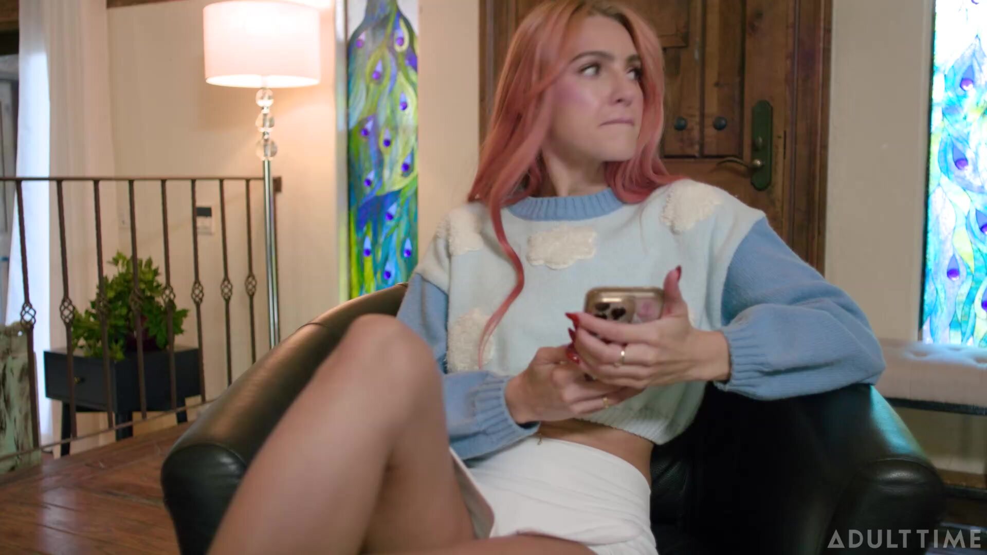 AdultTime - Aria Sloane Jasmine Sherni and Little Dragon - Pulled Out Of The Closet