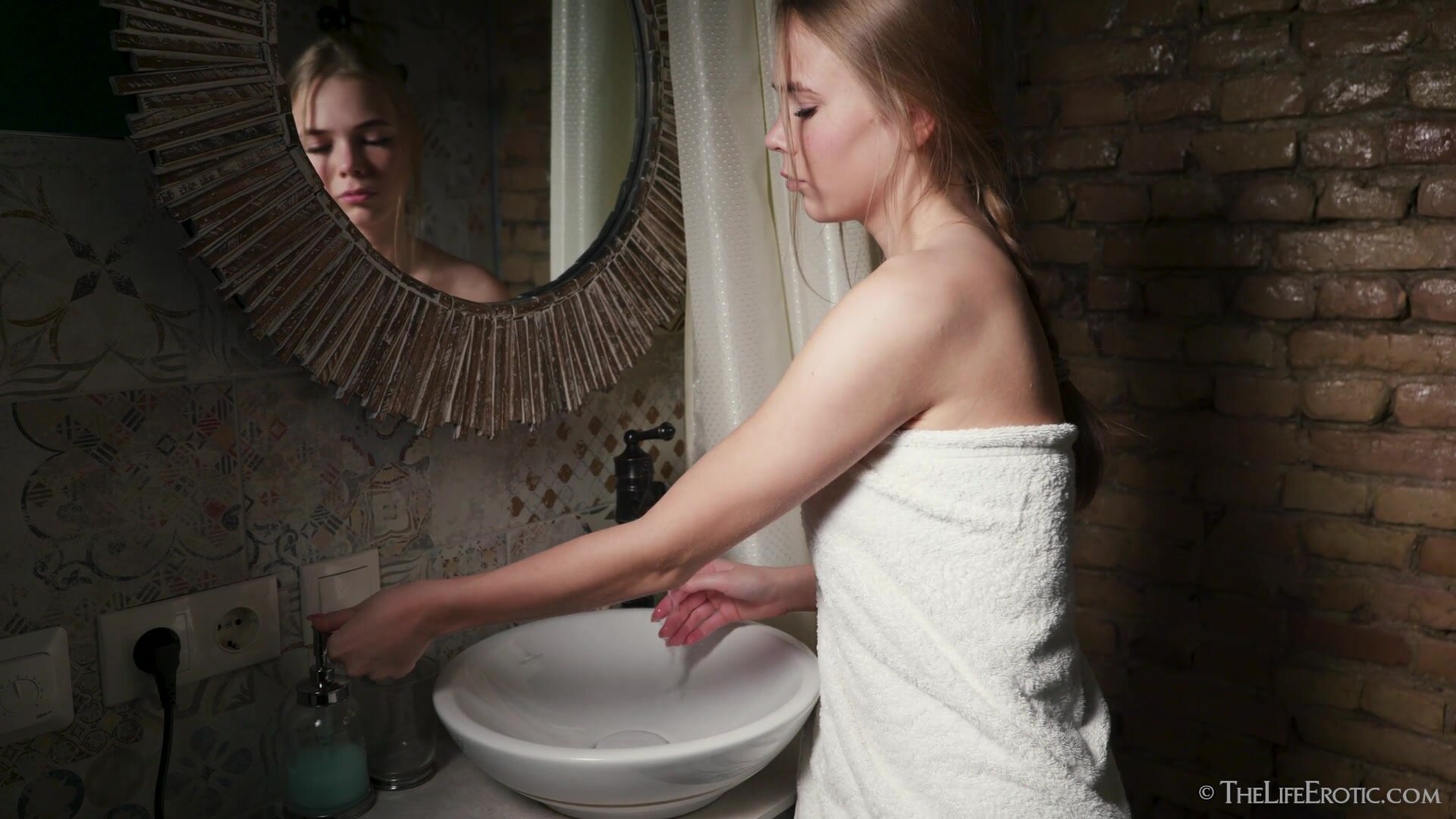 TheLifeErotic - Luise Feel The Real You 2