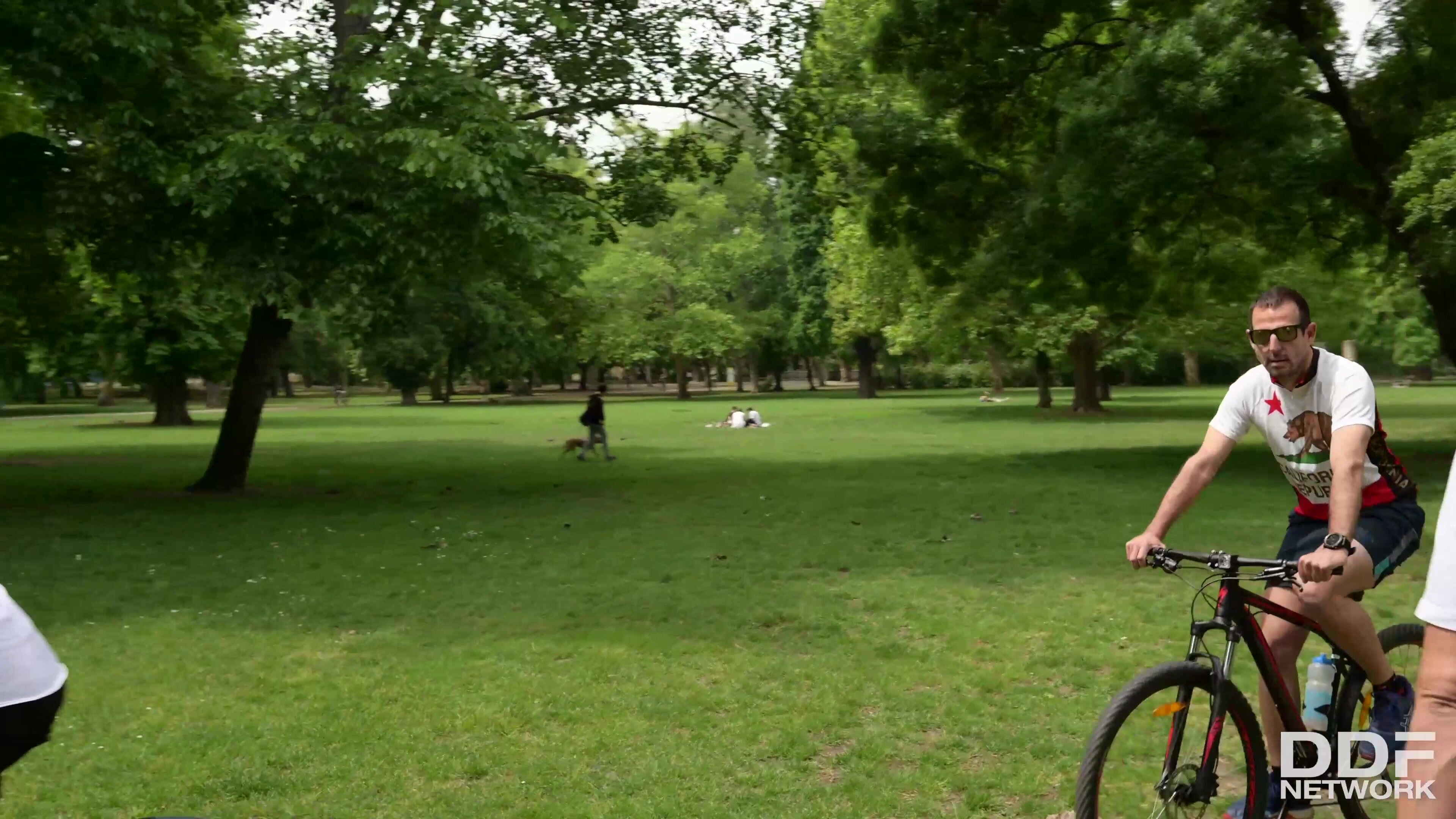 Blonde nympho Cherry Kiss sucks a giant schlong and gets her anal sex fix GP1408 in 4K