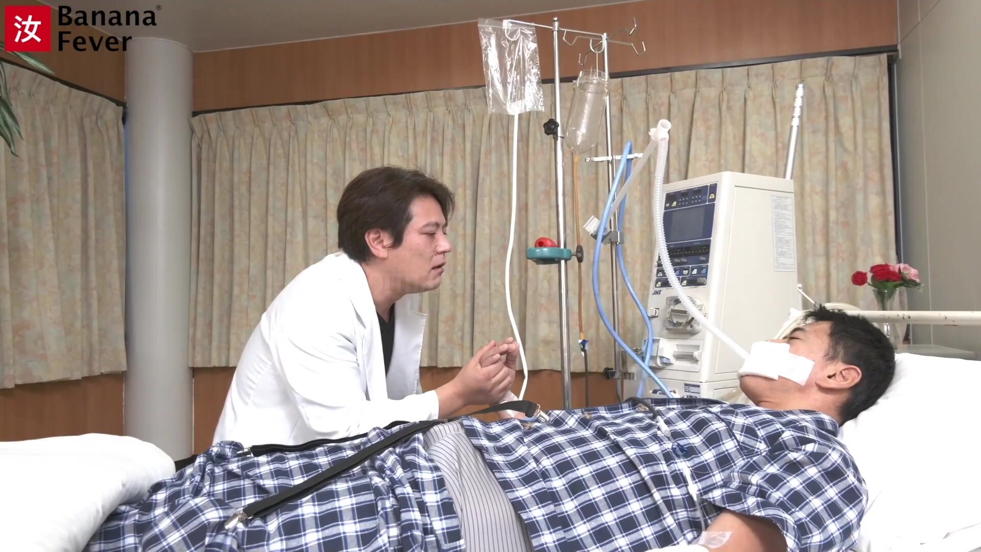 Bananafever - White Nurse And Asian Nurse Foursome With Doctor And Patient