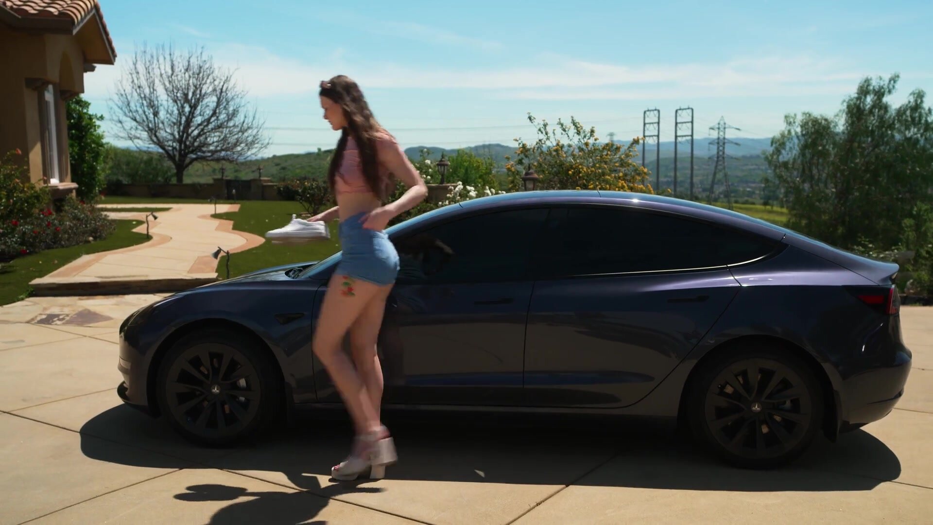 Olivia Madison giantess feet