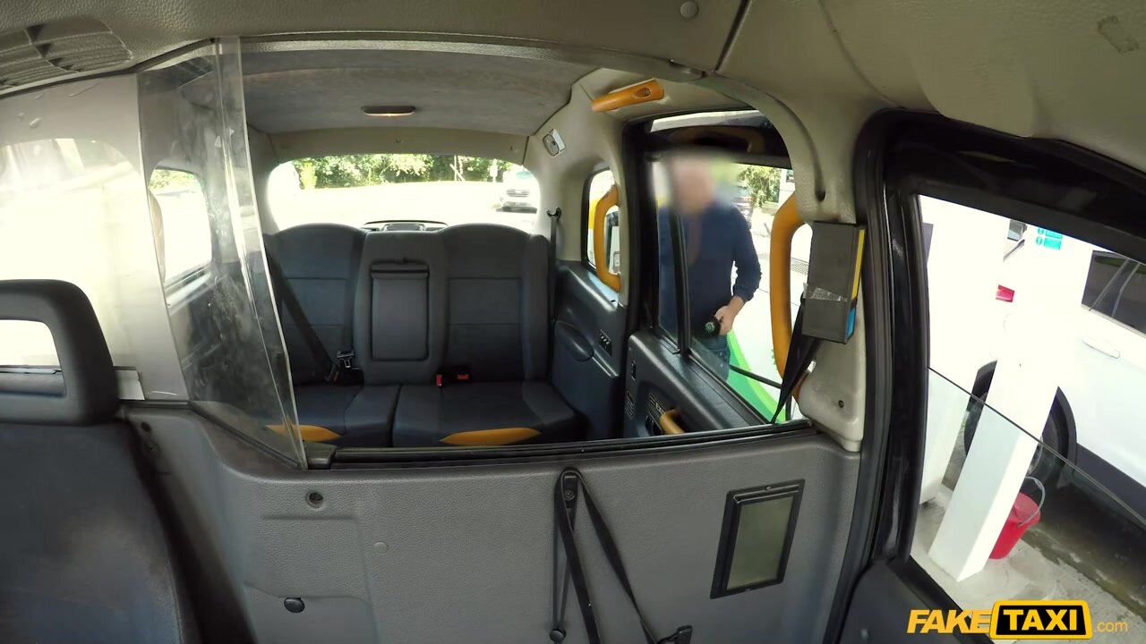 Sabien DeMonia Tattooed Busty Redhead Gets Fucked By A Taxi Driver