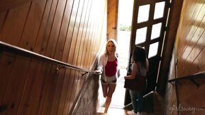 Lily Labeau, Eva Lovia - Dark Mirror