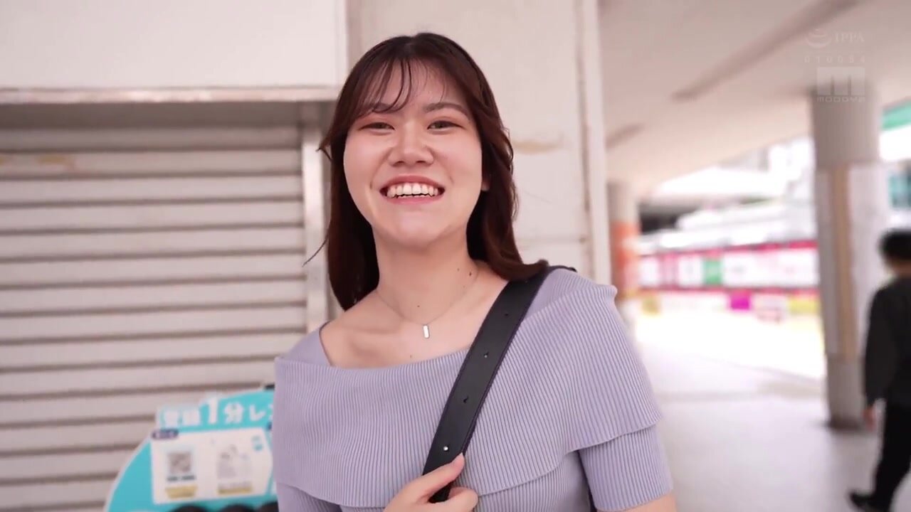 MIFD-681 [Only 1% of the population] 173cm Tall, Over 9-Headed Woman With Small A-Cup Breasts, a Slim Waist, and Beautiful Long Legs - Shaking, Crouched Orgasms in Her AV Debut, Kiritani Sara