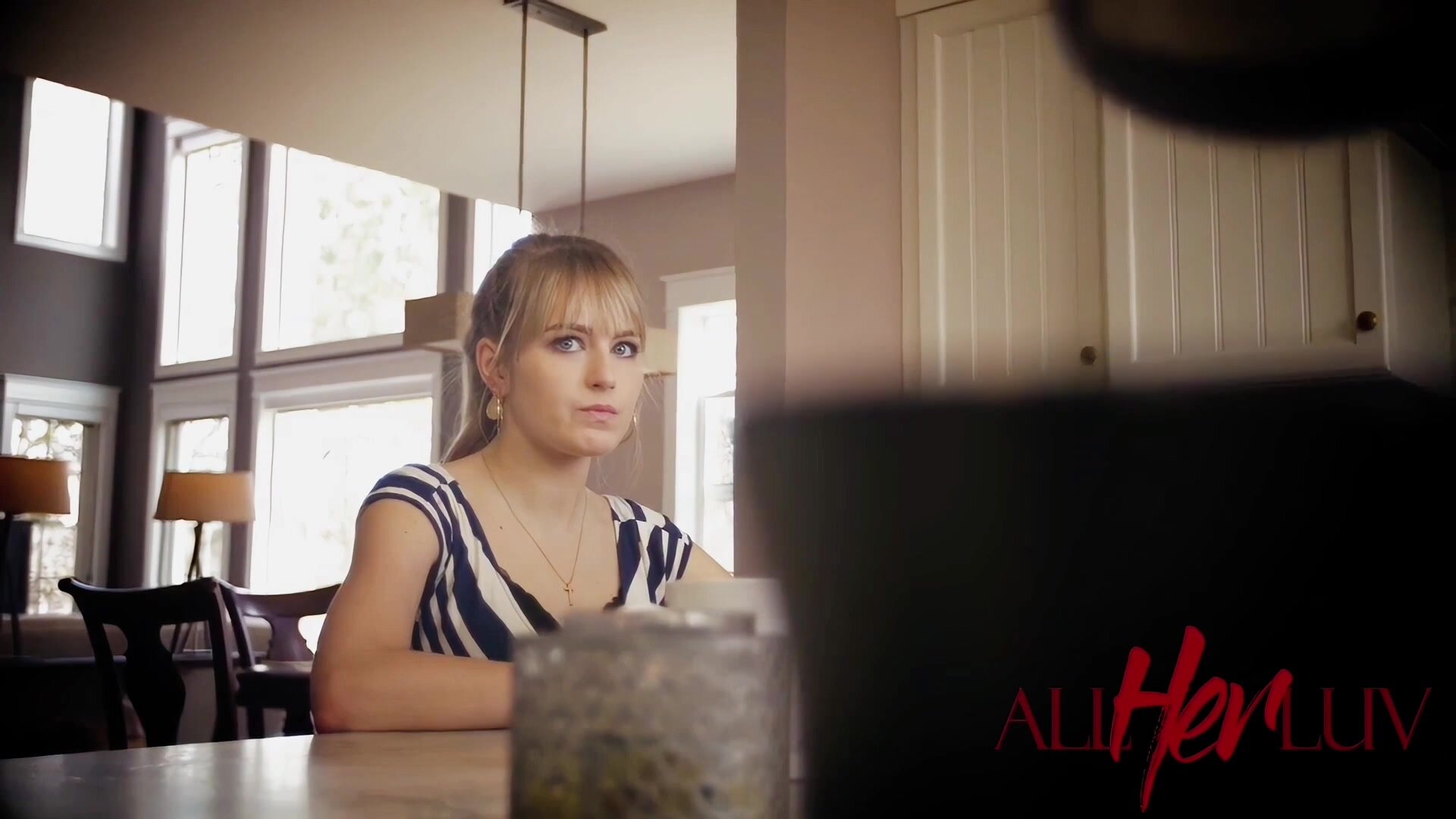 AHL - Best Friends Taste Each Other