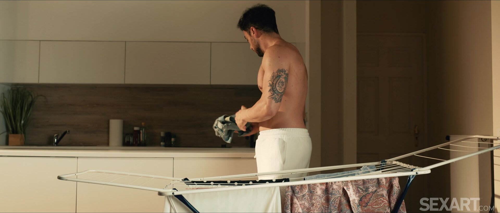 SexArt - Lili Charmelle Pull Me Out