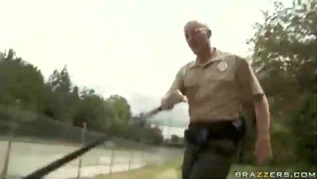 Brazzers Fugitits Halie James