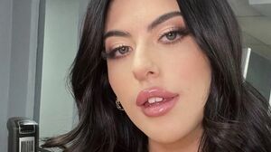 Anal adventure with Gal Ritchie - part 1