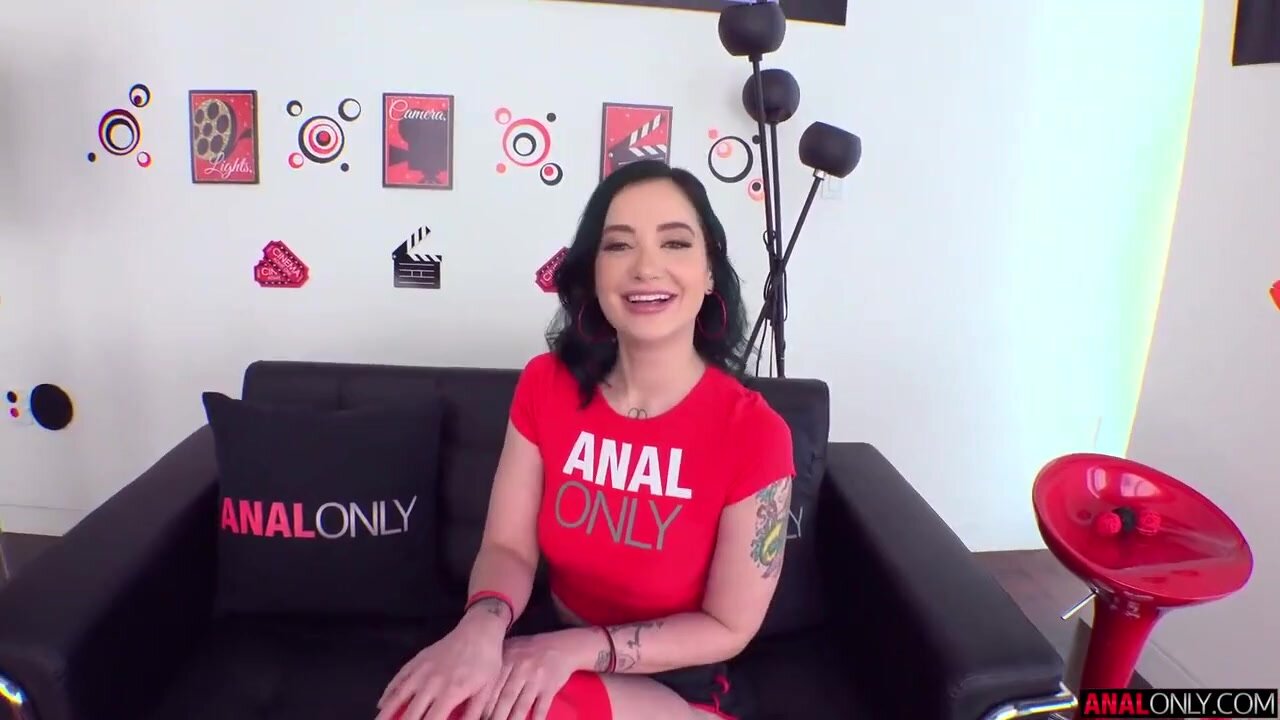 Gia Paige - Paging Gia’s Ass [HD Porn]