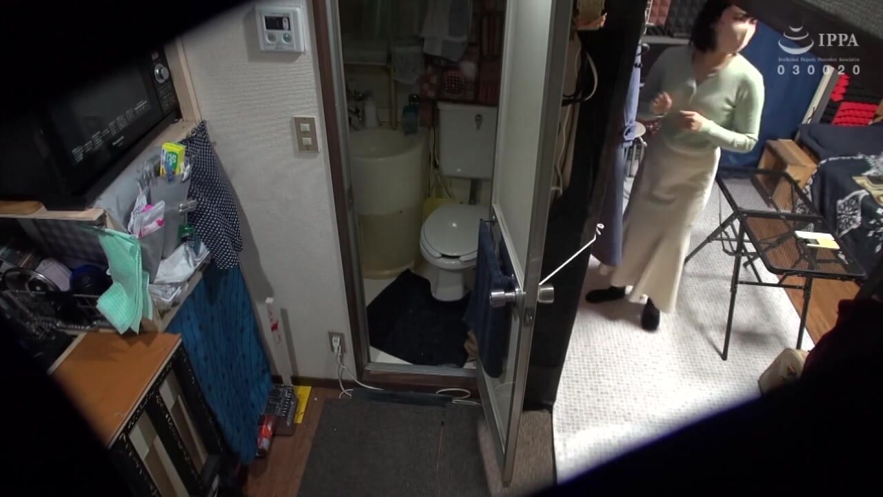 C-2931 I Naturally Made A Move On My Wife's Friend Who Came To Stay In My Room The BEST 2023.07-2025.01