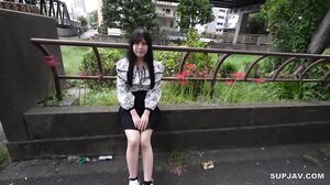 [First Time Shooting] [Innocent] A Female College Student Who Masturbates Three Times A Week. From Her Appearance, You'd Never Guess She's A Perverted Masturbator!! When You Take Off Her Clothes, You'll See Her Stunning Erotic Body. She's Graduated From B