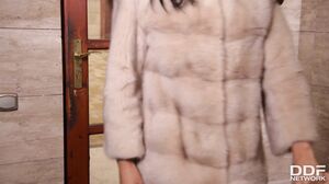 Russian Dom Sasha Rose Smacks Her Busty Latina Lynx Sub Canela Skin Around in 4K