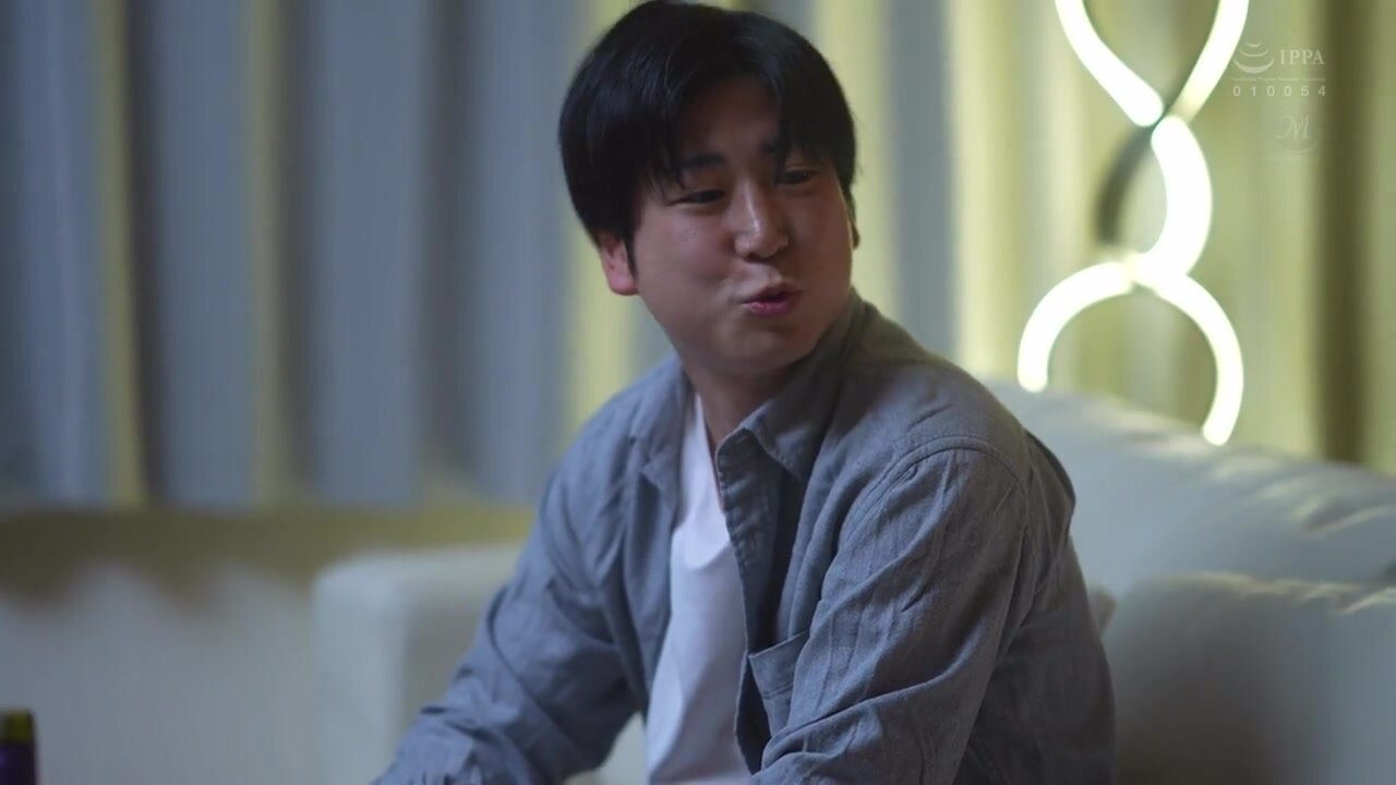 JUR-544 Bed-sliding sex. A female employee with a 'back-arching' body is passed around by a wicked businessman. Tsukinoe Sui