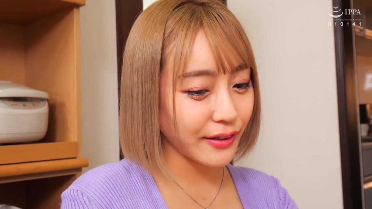 VENX-351 My wife's mother has recently started to worry about her plump mature body, and seeing her embarrassment made me get an erection.