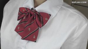 [Implantation Pregnancy] 18-year-old Short-haired Beauty And Creampie! A Beautiful Woman Who Likes Old Men Is Made To Cum! A Large Amount Of Creampie In The Cervix Of The Suction Device And Simultaneous Climax! Pregnancy Is Inevitable!