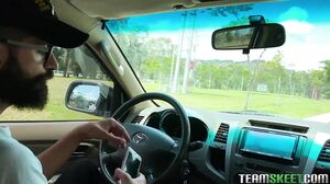 Mila Garcia - Oye Loca