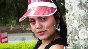 Camila Valdovino - Oye Loca