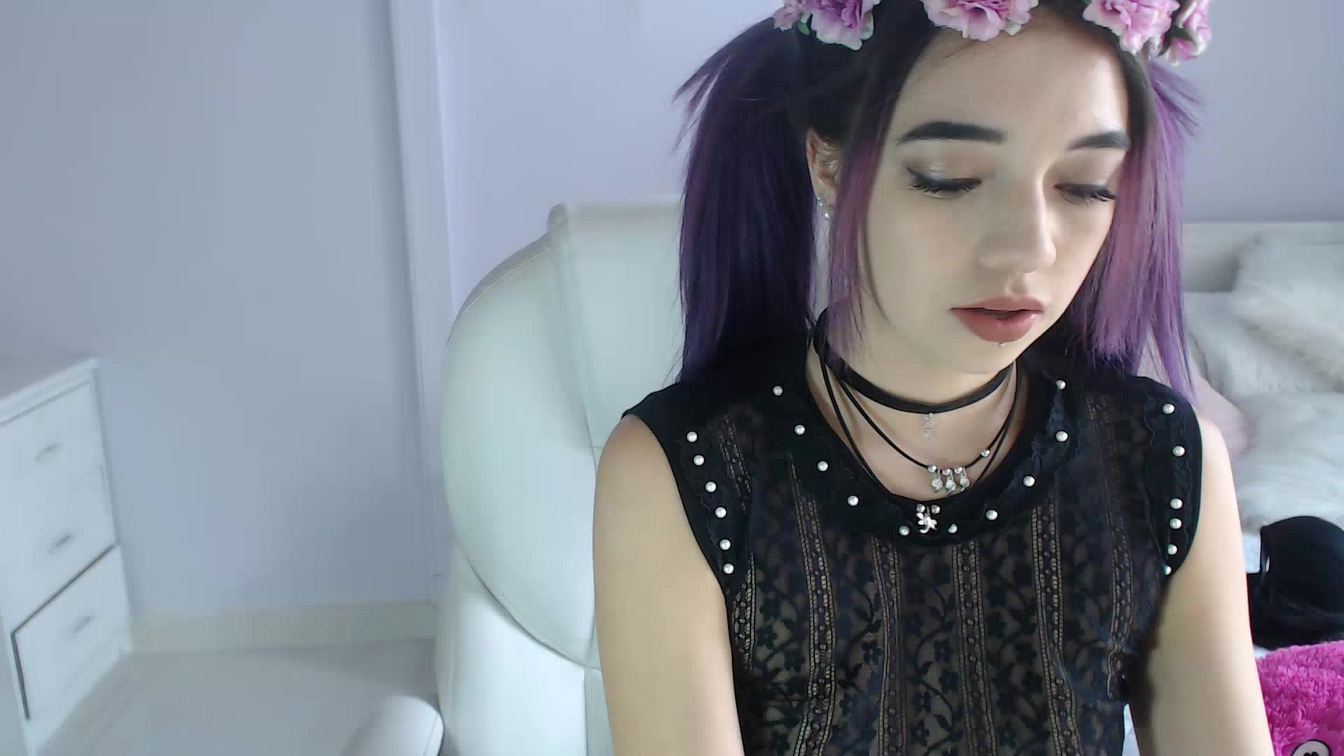 Scarlett__baker - solo  Embed Player