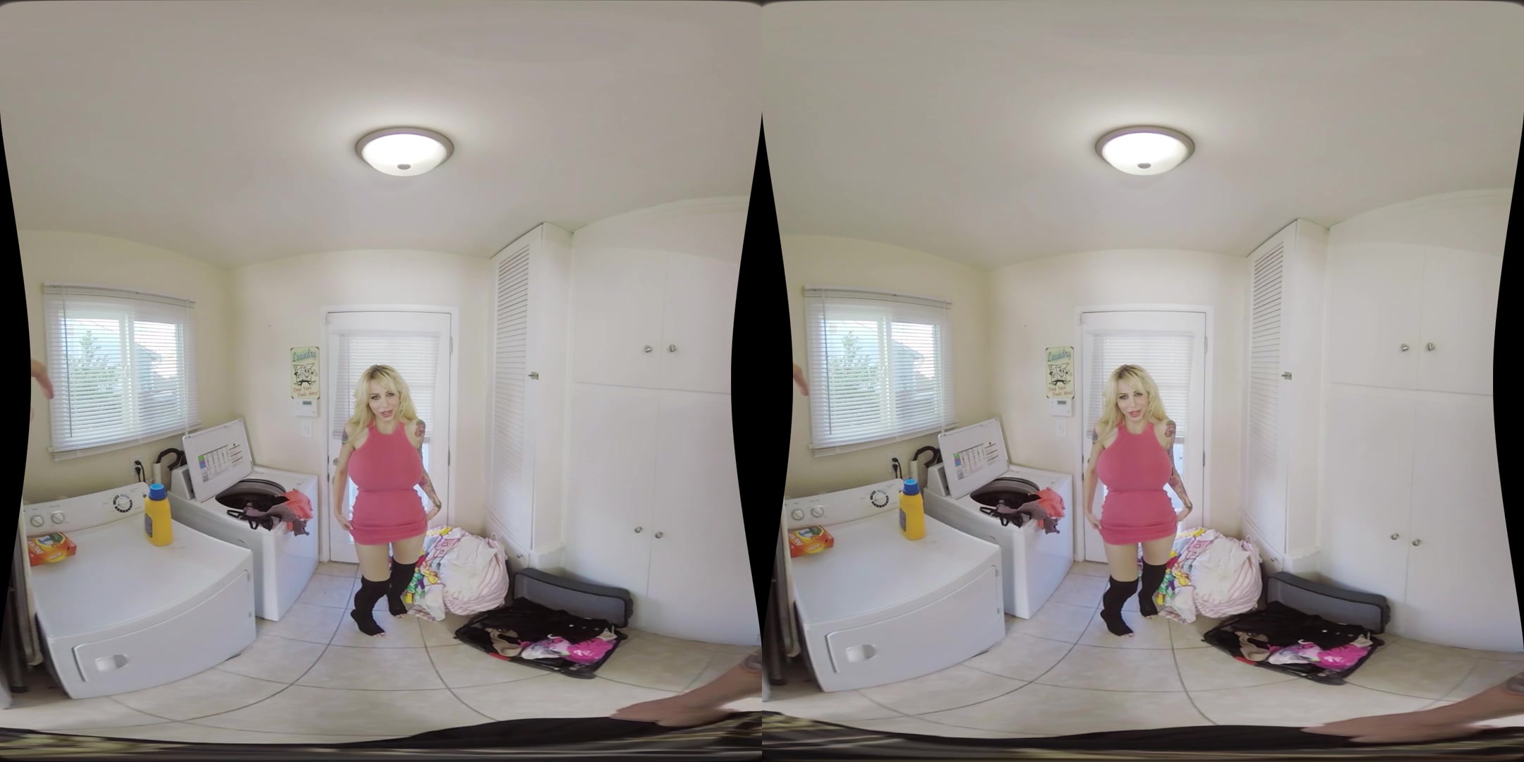 Danielle Derek - Virtual Reality