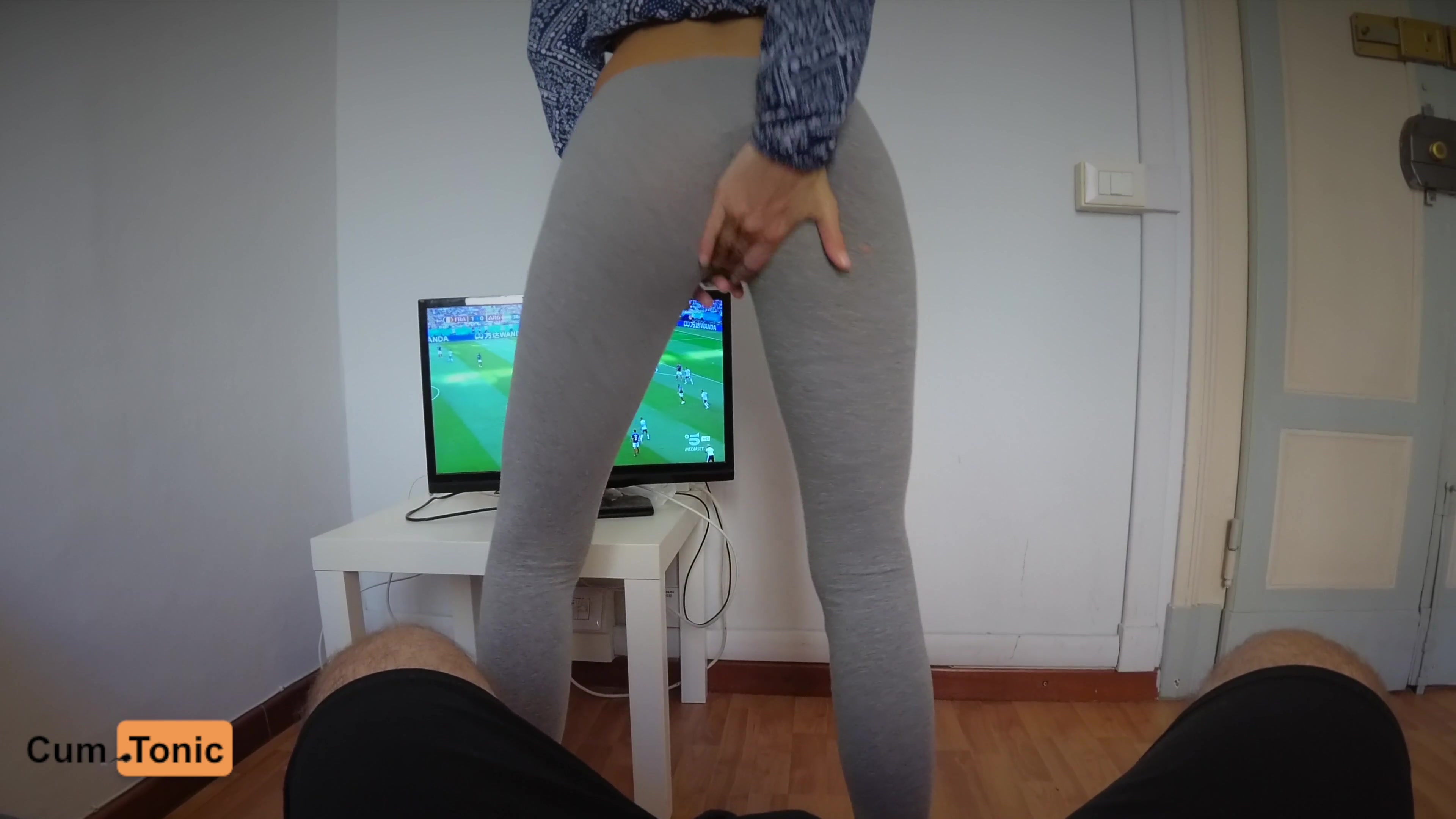 Cumtonic - Petite Teen Gets Fucked In Ripped Yoga Pants