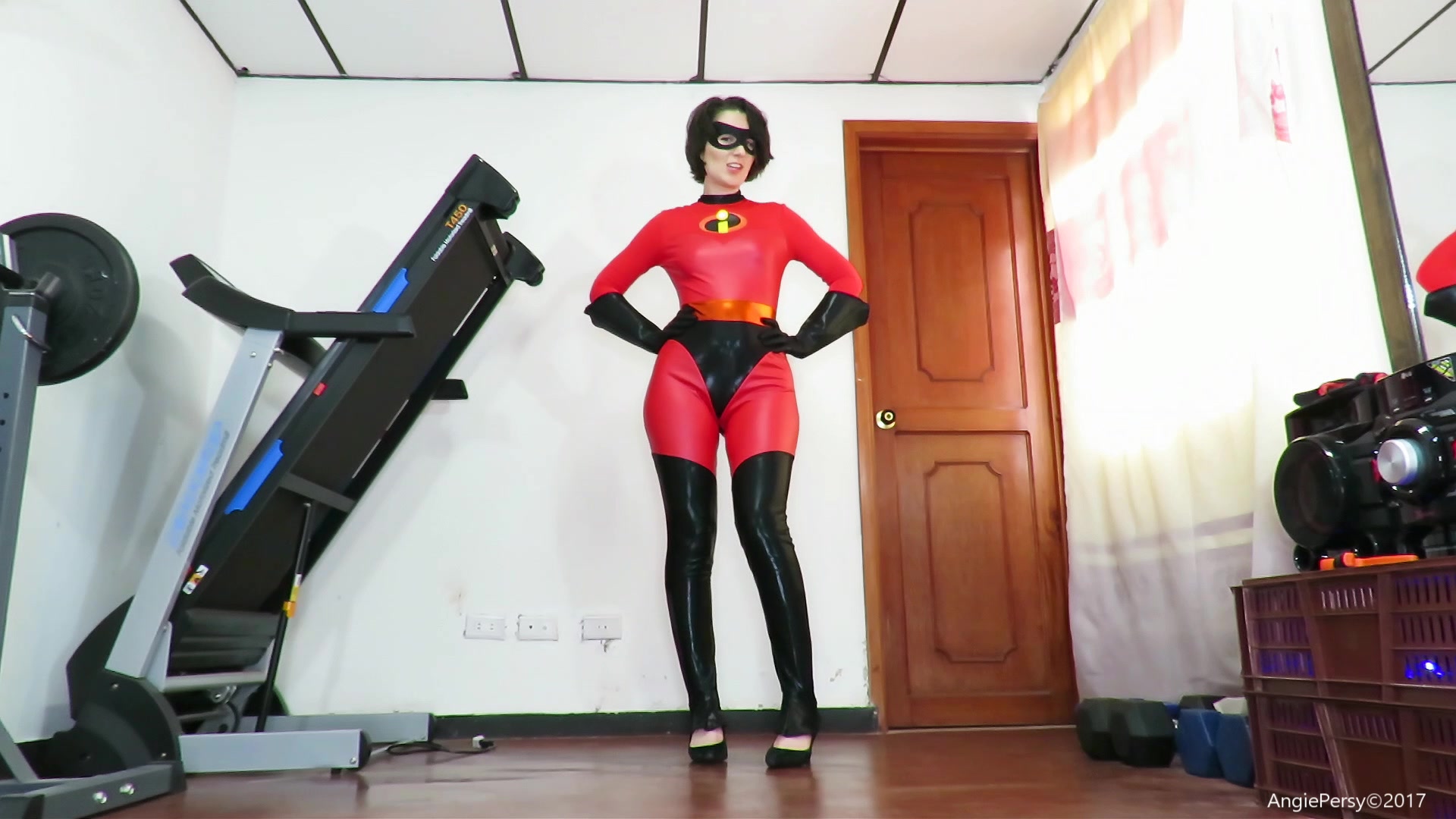 Ms. Incredible Stretching Session